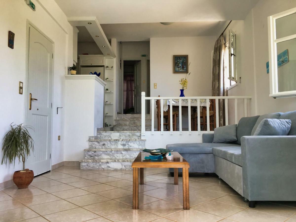 Anthoula'S Sea View Apartment Piso Livadi Bagian luar foto